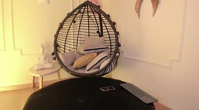 ana_danielaa from StripChat