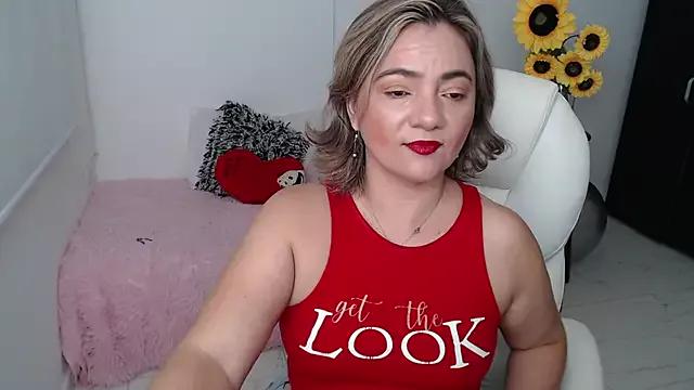 ana_milf from StripChat