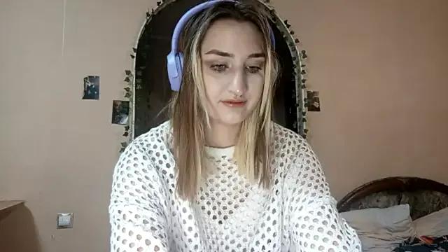 Anabree from StripChat is Freechat