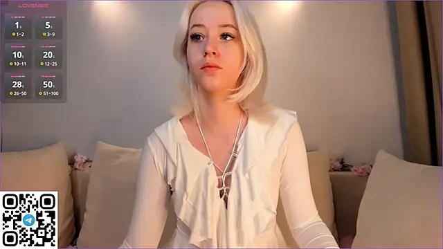 Anadeyaaa from StripChat