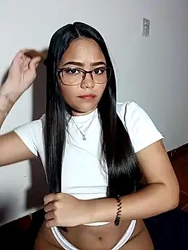 anahi_evans19 from StripChat