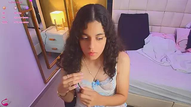 anahi_maite from StripChat
