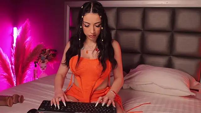 Anais_Bloom from StripChat