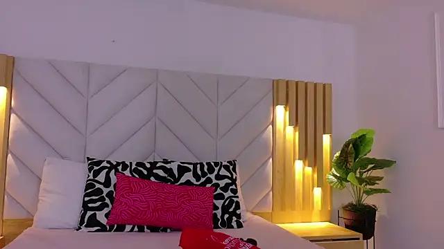 Anaise_latif from StripChat