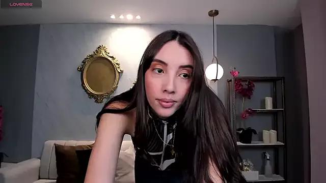 AnaisNin from StripChat
