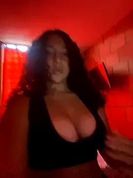 AnaisVelvet11 from StripChat is Freechat