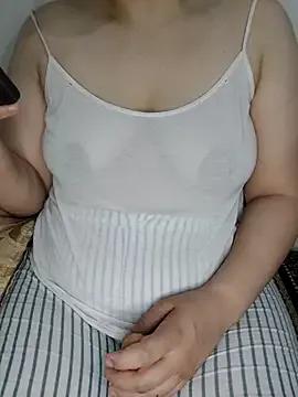 Anal-squirt from StripChat