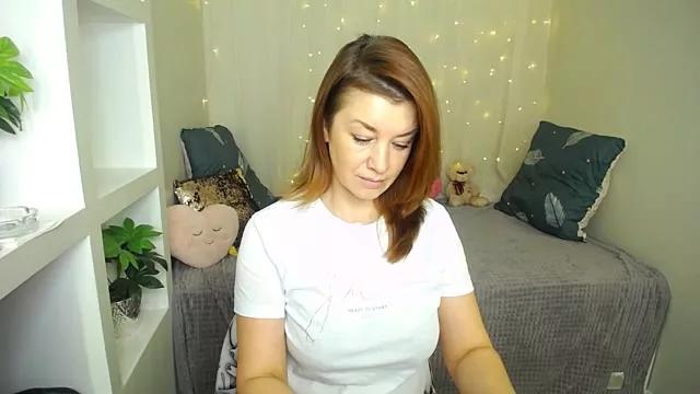 AnaMills from StripChat