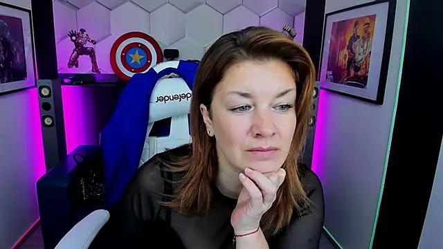 AnaMills from StripChat