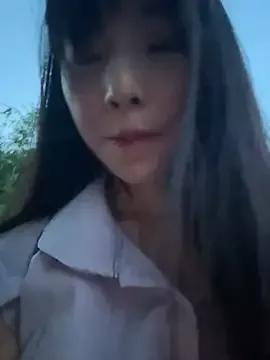 anan-missy from StripChat is Freechat