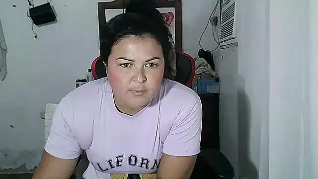 anapaulaa from StripChat