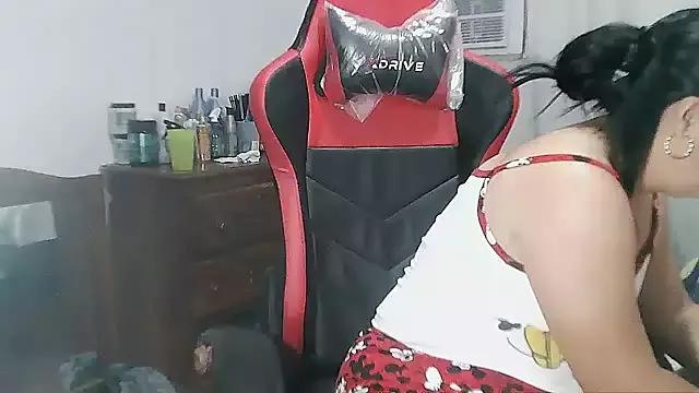 anapaulaa from StripChat