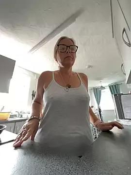 Anastasia-BlondeXX from StripChat