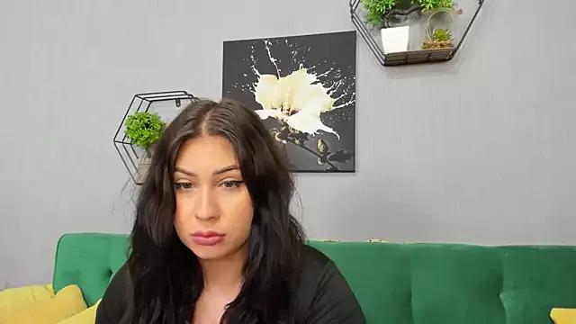 AnaysDivine from StripChat
