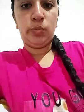 andrea_f from StripChat is Freechat