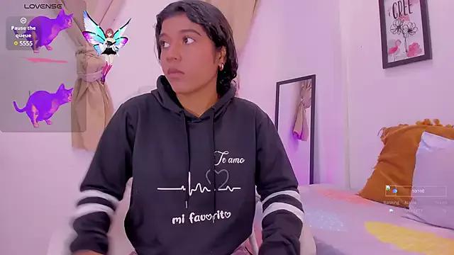 andrea_sanchezz from StripChat is Freechat