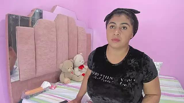 AndreaSweet2 from StripChat is Freechat