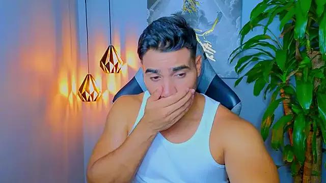 AndresR3 from StripChat is Freechat