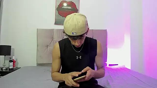 AndretiiAndCamila from StripChat is Freechat