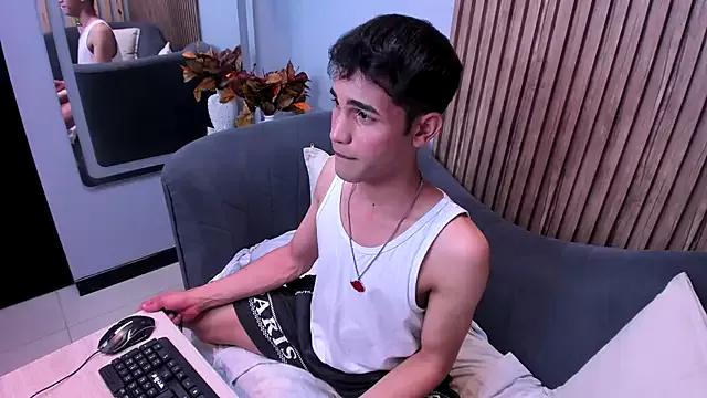 Andrew_owenn_ from StripChat is Freechat