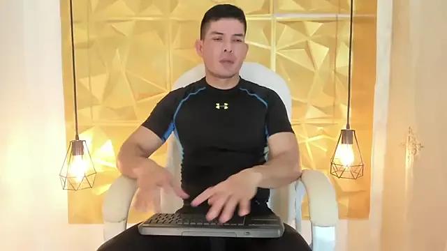 Andrewstelle_coleman from StripChat is Freechat
