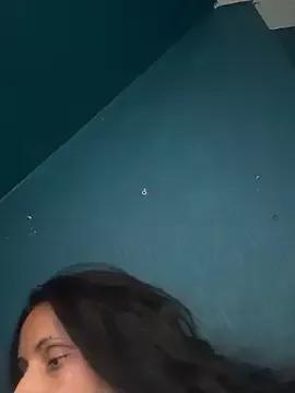 Angelaarayexx from StripChat is Freechat