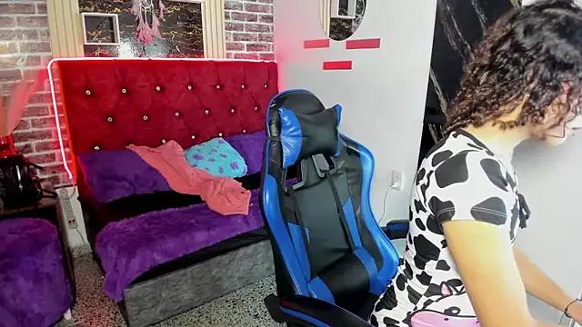 Dirty chat webcam: explore liveshows with versed models, from laying bare to fetishes, in a variety of sexy free adult webcams.