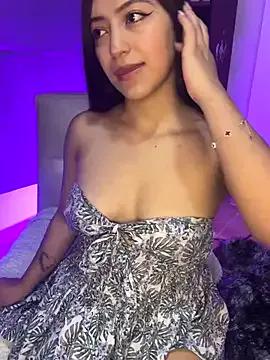 AngellaMoraa from StripChat is Freechat