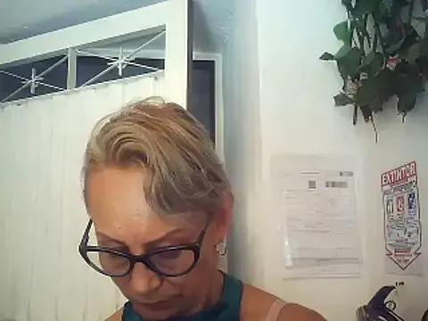 angelycute from StripChat is Freechat