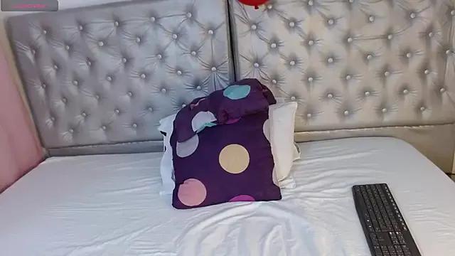 angiellam from StripChat is Freechat