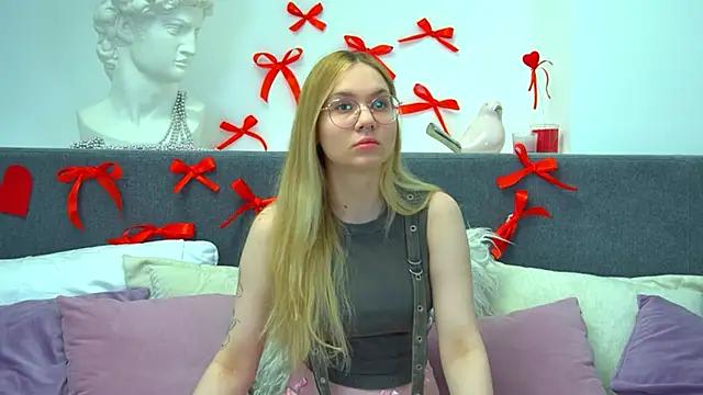 Dirty chat webcam: explore liveshows with versed models, from laying bare to fetishes, in a variety of sexy free adult webcams.