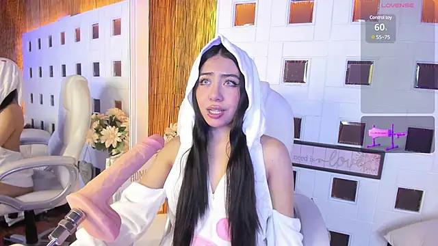 aniie_west from StripChat