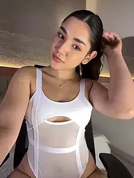 AniiRose from StripChat