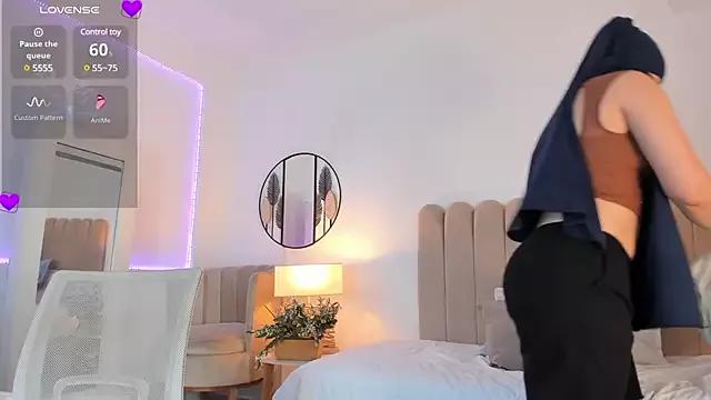 anna-henao from StripChat