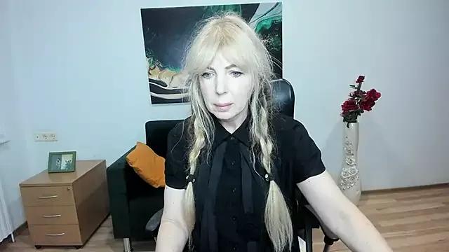 Anna_Diax from StripChat