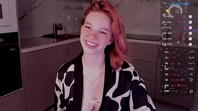 Anna_Elfie from StripChat