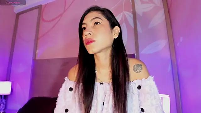 anna_lew from StripChat