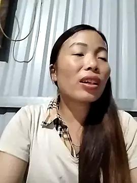 Annaacutee from StripChat