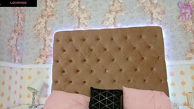 AnnaBlaze_ from StripChat is Freechat