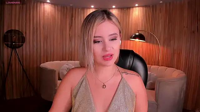 AnnaBrooks1 from StripChat