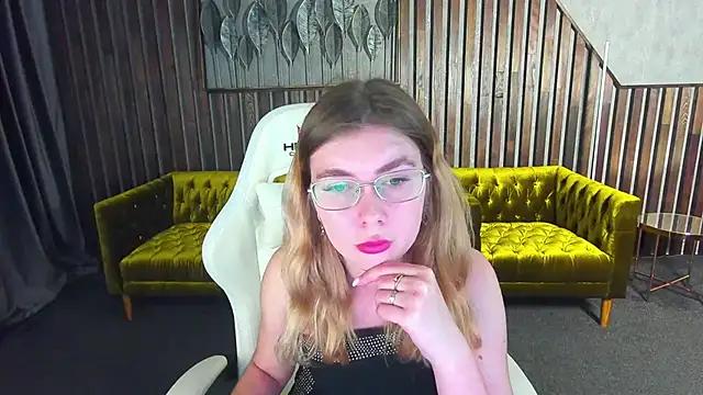 AnnaFoxyy from StripChat