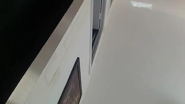 AnnaHot from StripChat