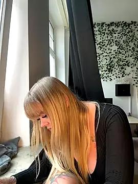 AnnaLenaaa from StripChat is Freechat