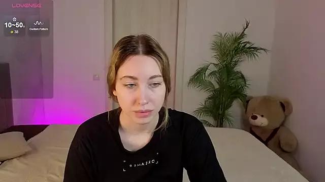 AnnaPeachy from StripChat is Freechat