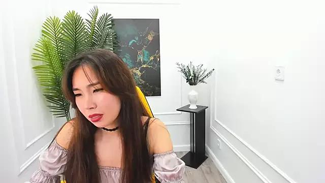 AnnaReyla from StripChat