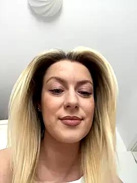 AnnastasiaMills from StripChat