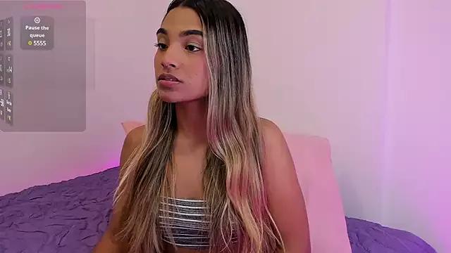 Annebull_ from StripChat