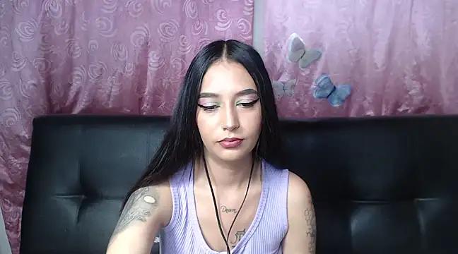 Annerainhoot from StripChat