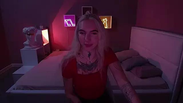 AnneTenet from StripChat