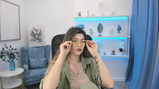 AnneTLi from StripChat